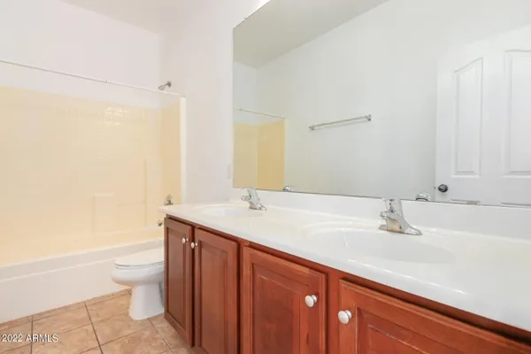 $2,300 | 9130 West Cypress Street, Phoenix, AZ 85037