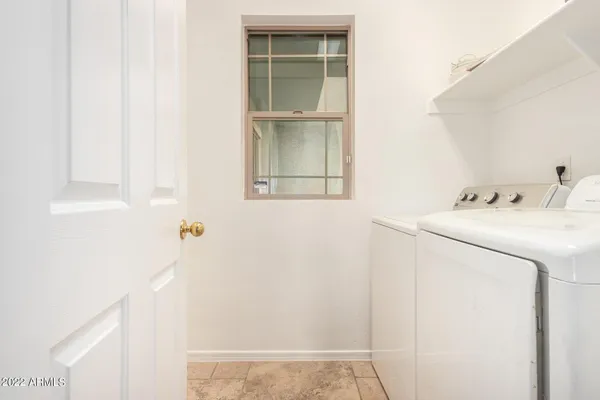 $2,300 | 9130 West Cypress Street, Phoenix, AZ 85037