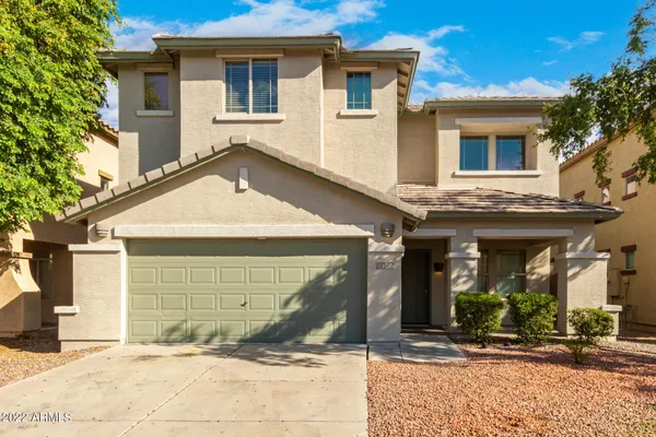 $2,300 | 9130 West Cypress Street, Phoenix, AZ 85037