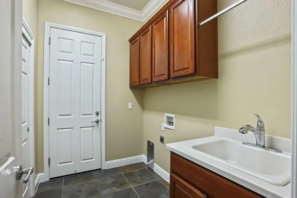 $759,000 | 2439 Appleleaf Lane, Manteca, CA 95336