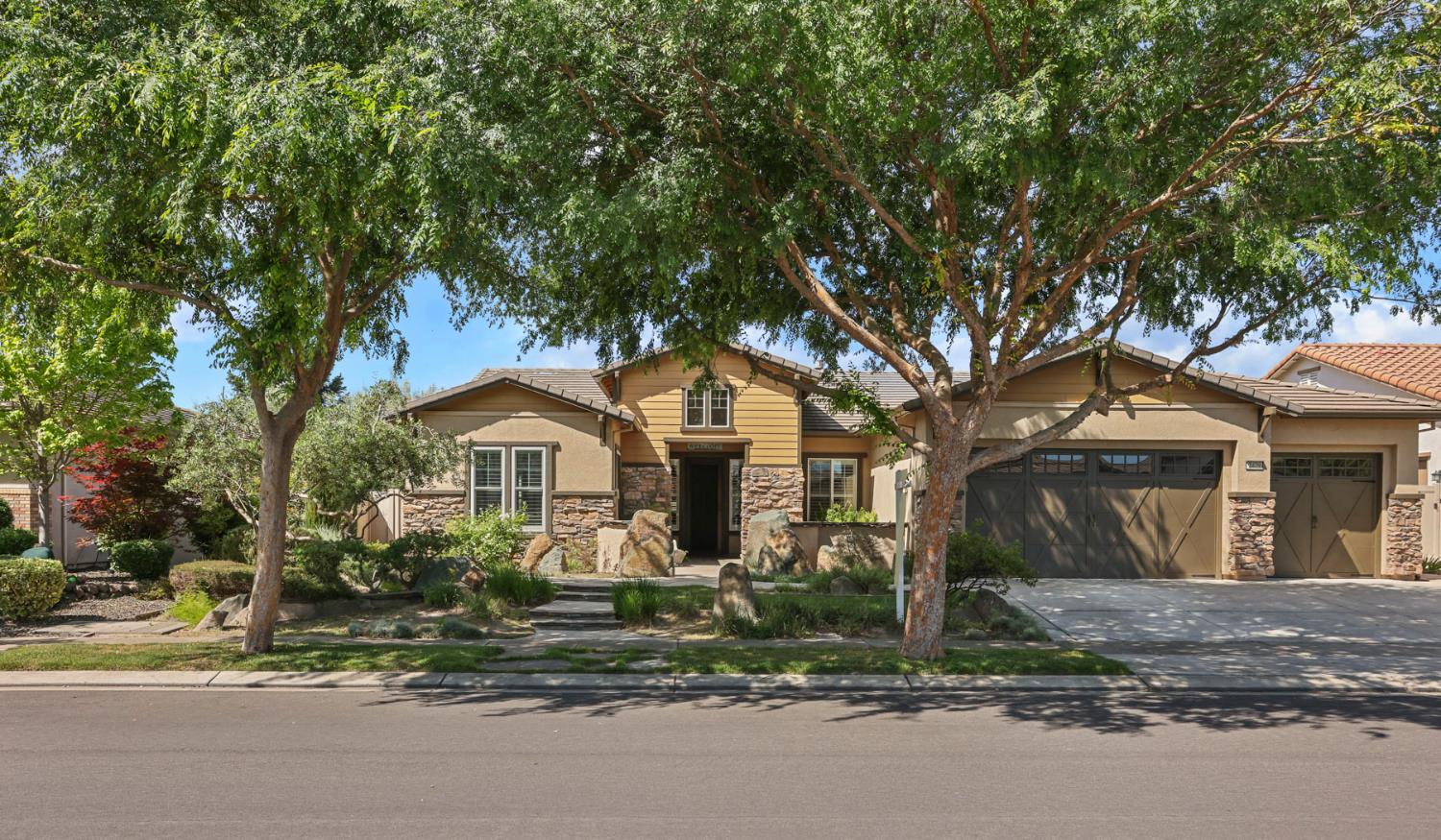 2439 Appleleaf Lane Manteca, CA 95336 - Photo 6 of 73
