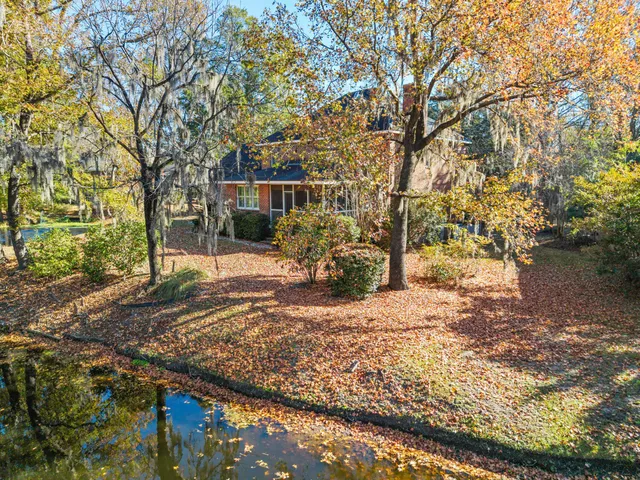 $819,499 | 2476 Vaucluse Road, Charleston, SC 29414