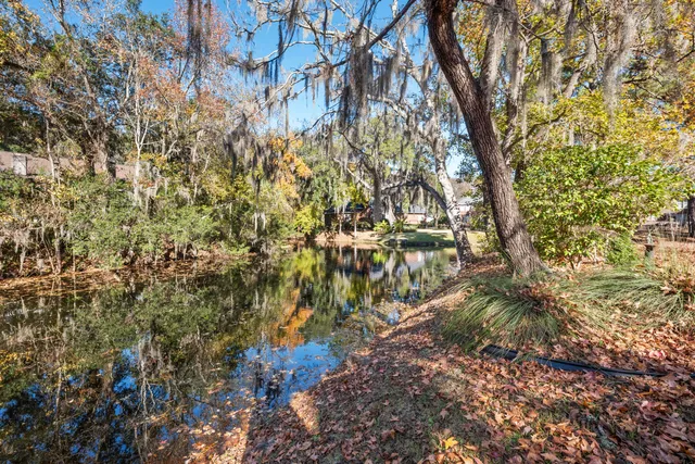 $819,499 | 2476 Vaucluse Road, Charleston, SC 29414