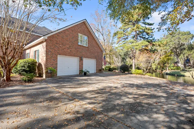 $819,499 | 2476 Vaucluse Road, Charleston, SC 29414