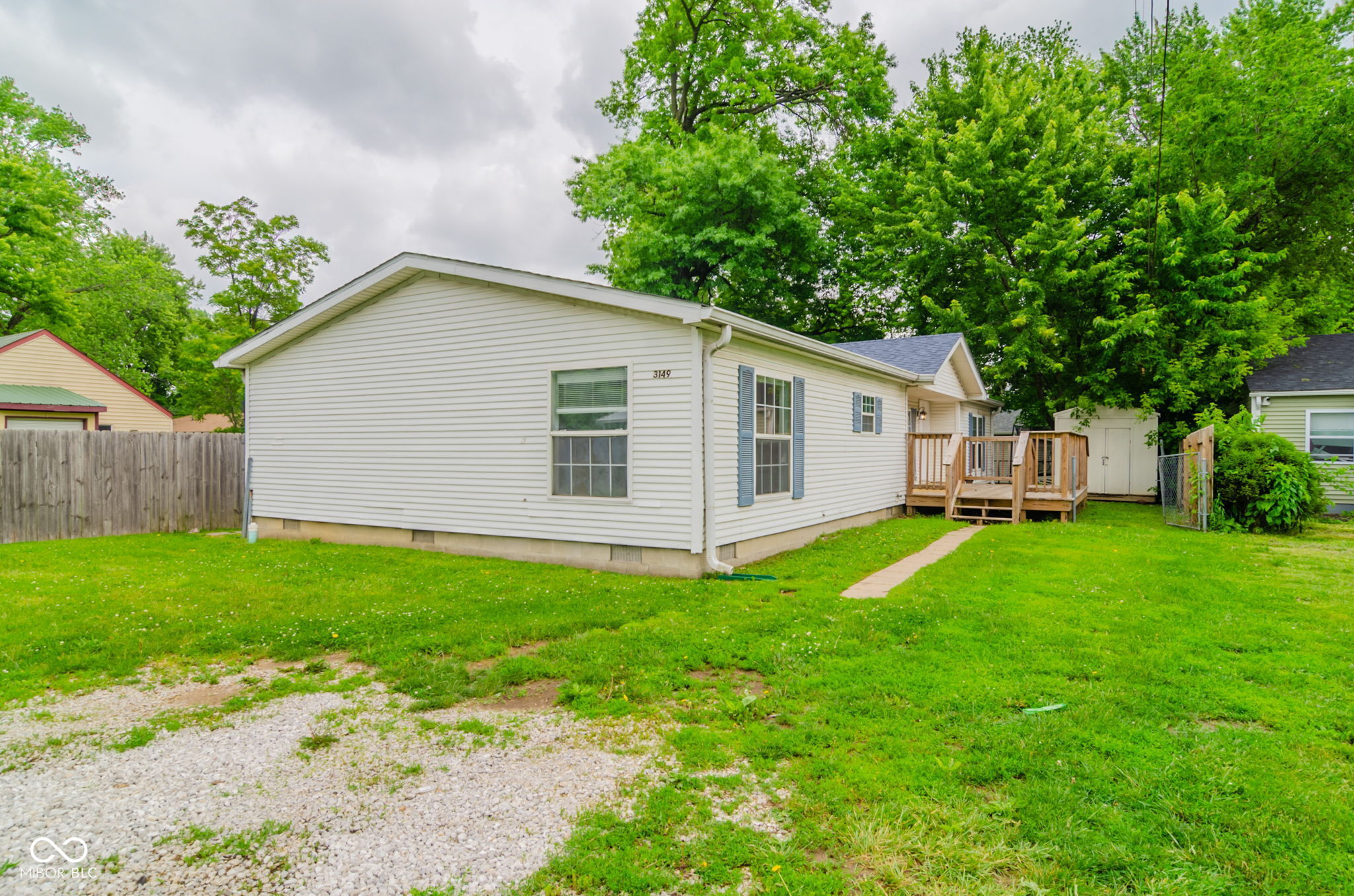 3149 Carson Avenue Indianapolis, IN 46227 - Photo 2 of 34