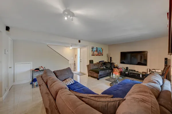 $2,850 | 2384 Northwest 36th Avenue, Coconut Creek, FL 33066