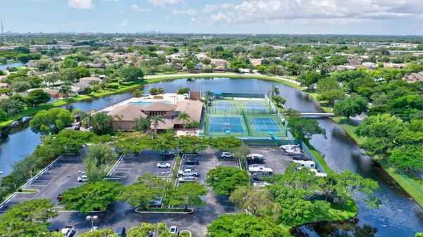$2,850 | 2384 Northwest 36th Avenue, Coconut Creek, FL 33066
