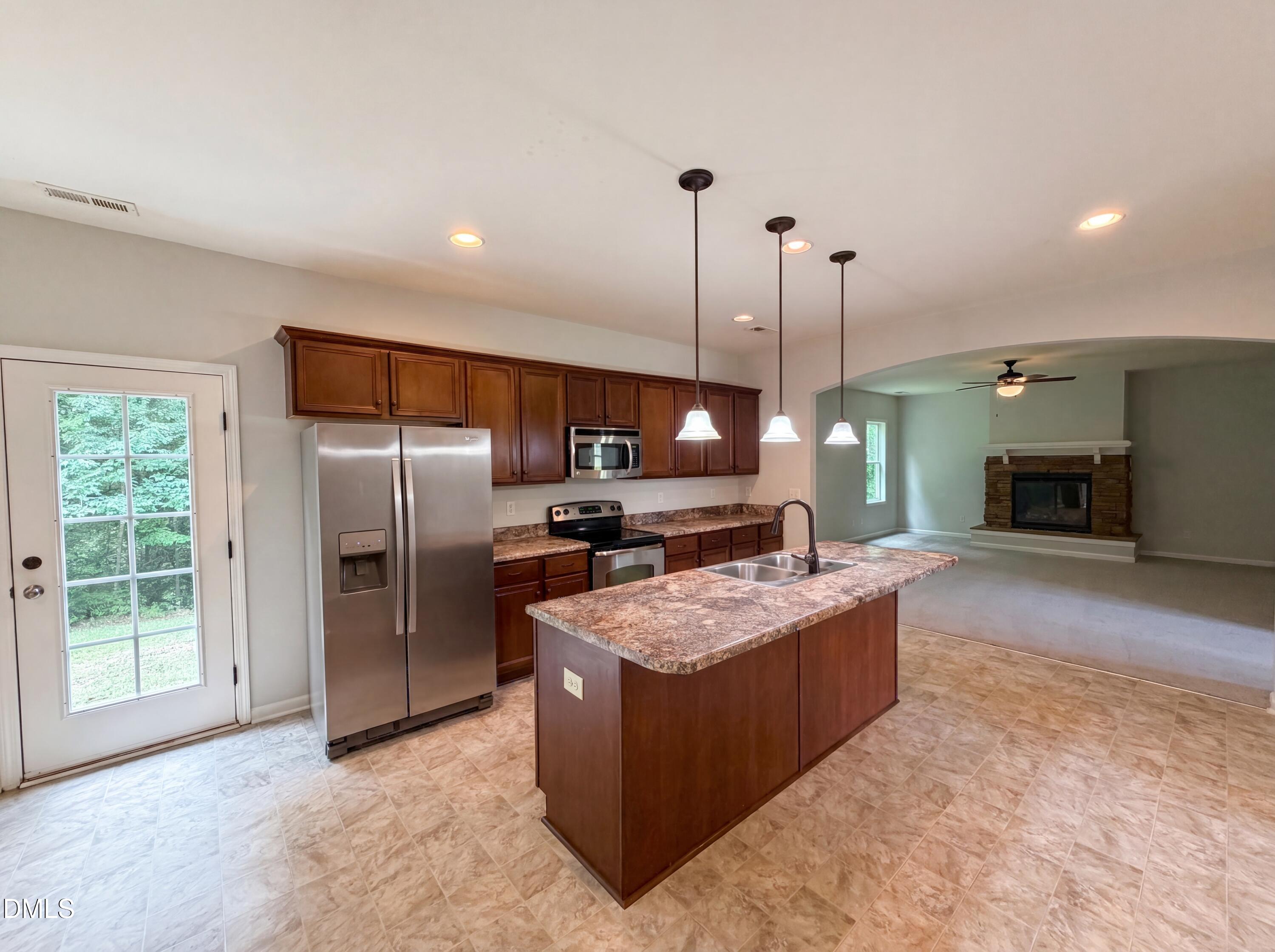 109 Mosby Lane Spring Lake, NC 28390 - Photo 5 of 17
