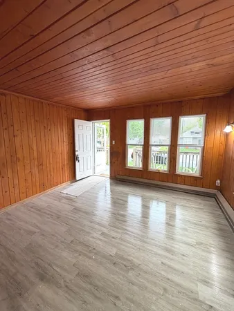 $2,100 | 120 Peale Street, Joliet, IL 60433