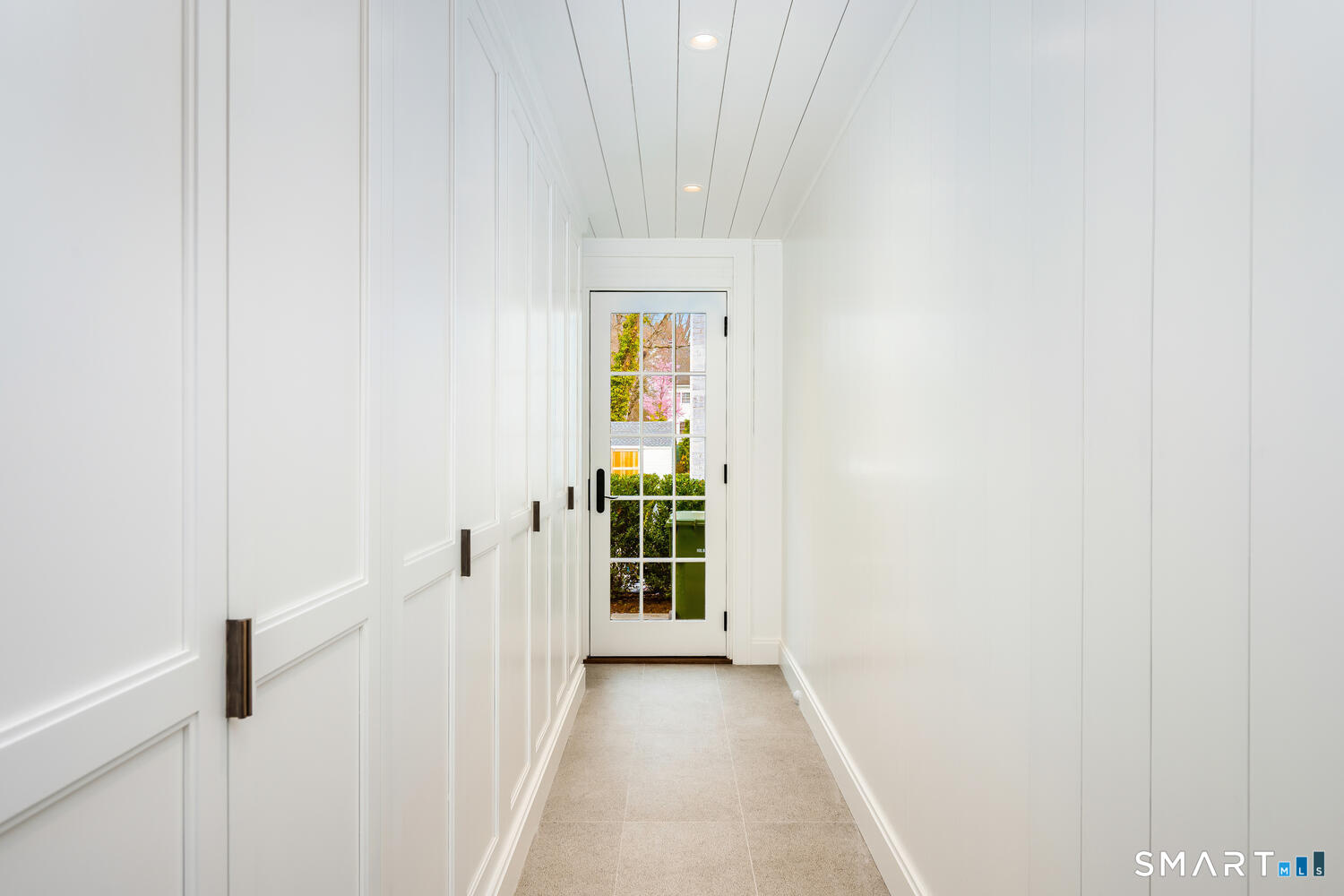 32 Birch Road Darien, CT 06820 - Photo 19 of 40 a view of a hallway with windows