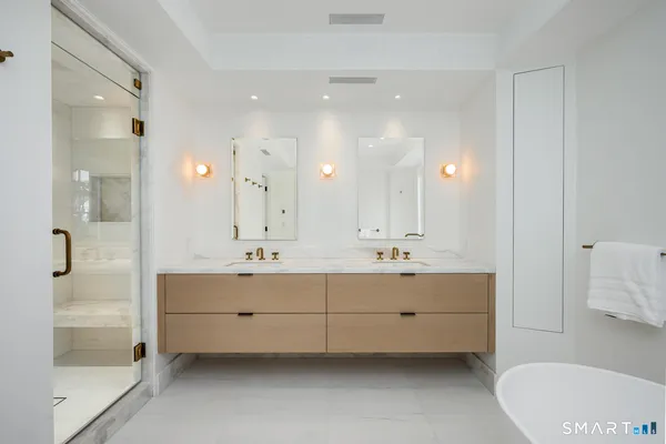 $3,995,000 | 32 Birch Road, Darien, CT 06820