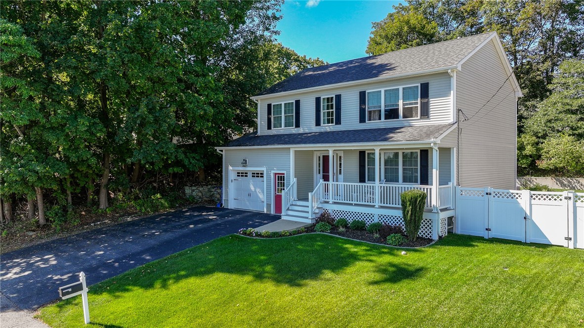 44 Hillside Road Lincoln, RI 02865 - Photo 3 of 33 Gallery Image 3