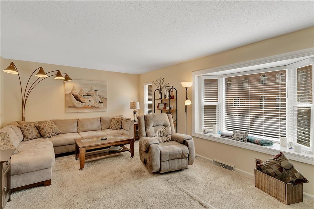 102 Fall Run Road Pittsburgh, PA 15221 - Photo 3 of 25