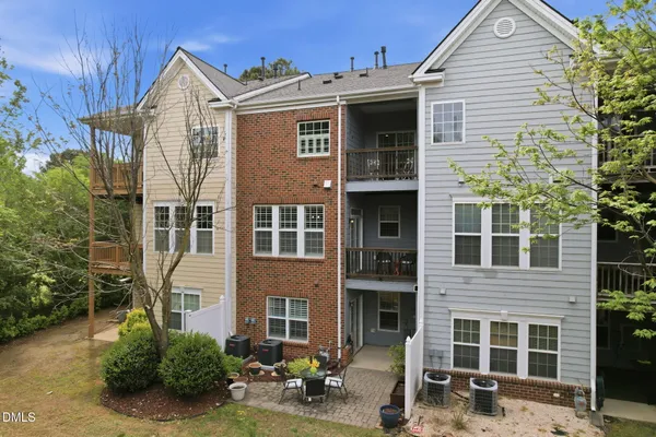 $425,000 | 103 Havelock Court, Apex, NC 27539