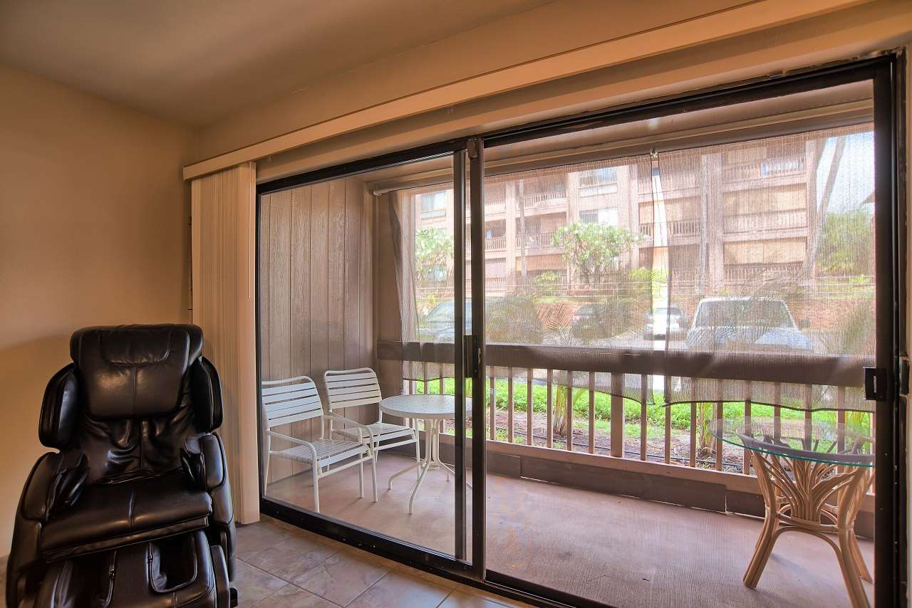 3740 Lower Honoapiilani Road, Unit D107 Lahaina, HI 96761 - Photo 4 of 13 Gallery Image 4