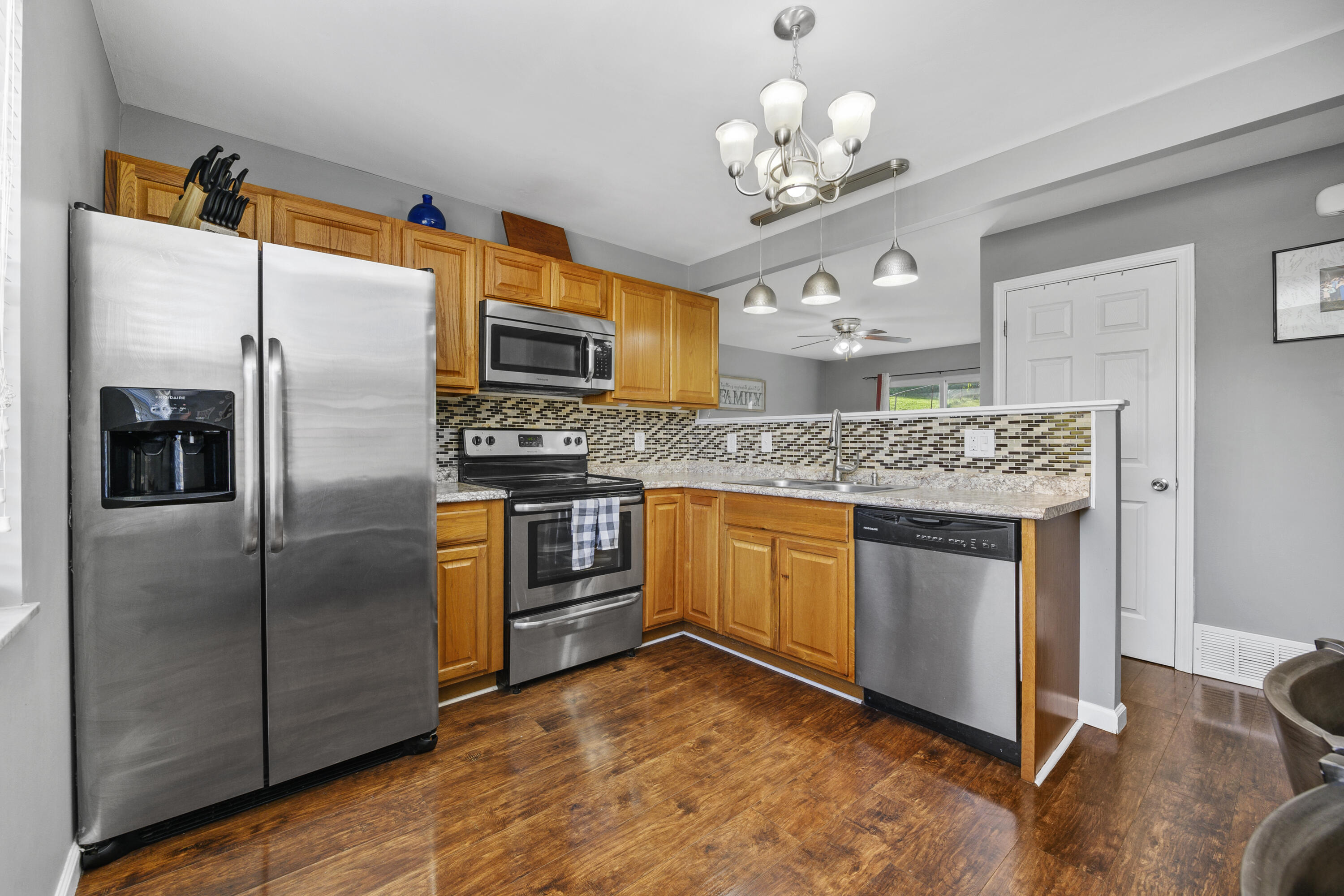 164 Raintree Road Florence, KY 41042 - Photo 2 of 32 Gallery Image 2