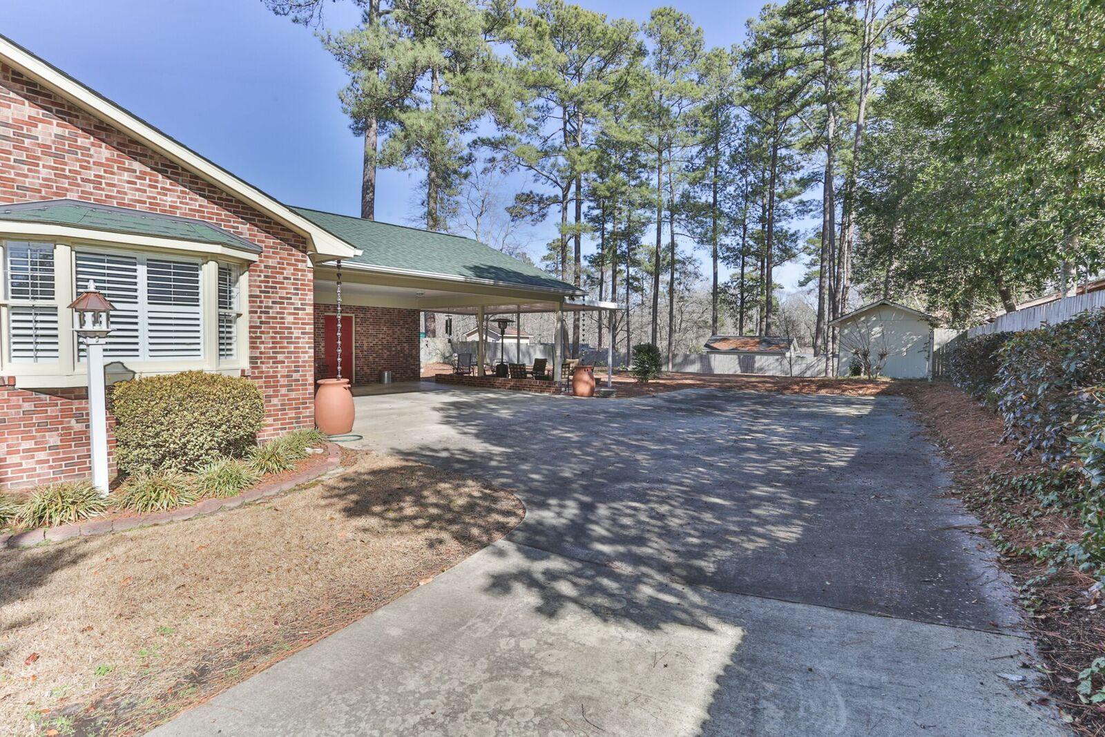 738 Cumberland Circle Rockingham, NC 28379 - Photo 4 of 50 1O8A9150_preview.jpeg