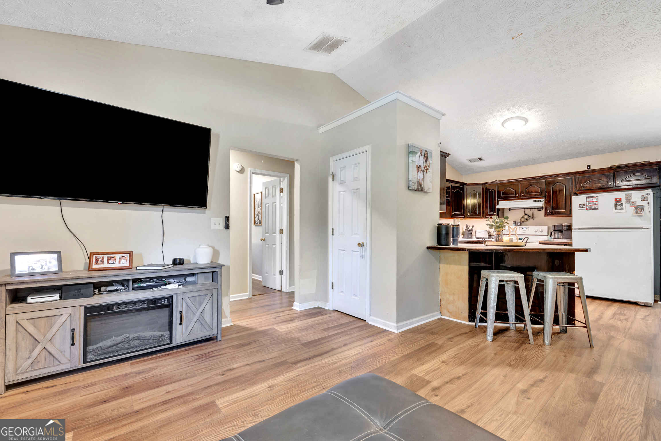 95 Hunters Trace Covington, GA 30014 - Photo 2 of 29
