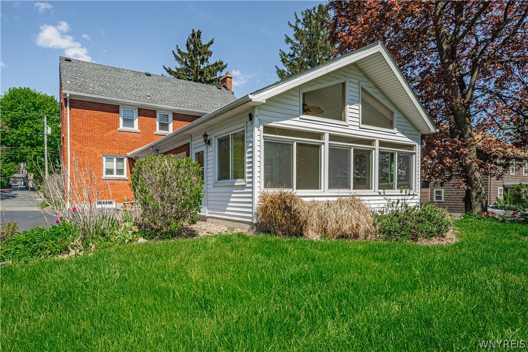 4831 Lewiston Road Niagara Falls, NY 14305 - Photo 7 of 46