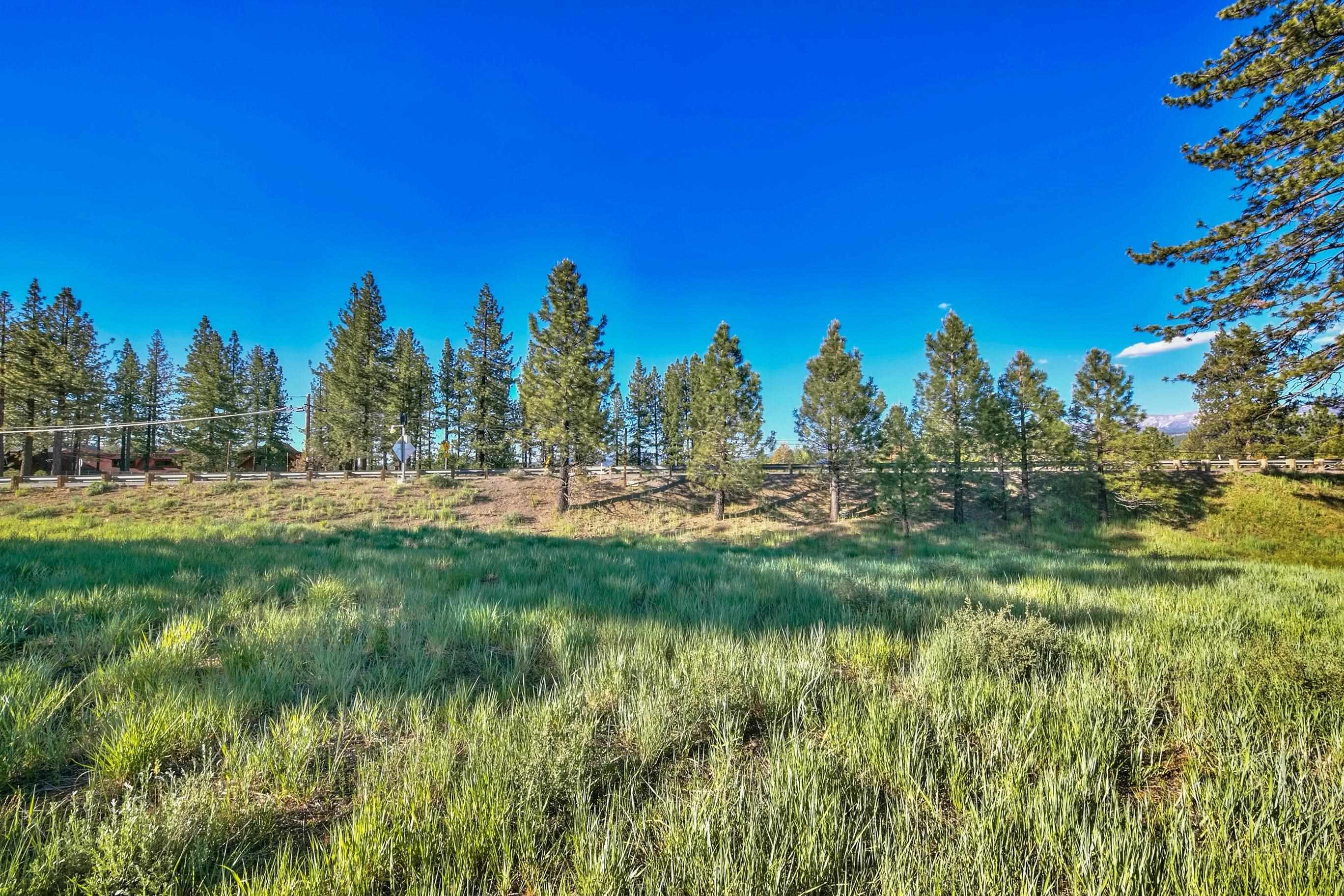 9701 Highway 267 Truckee, CA 96161 - Photo 14 of 21 a view of a lake with houses in the background