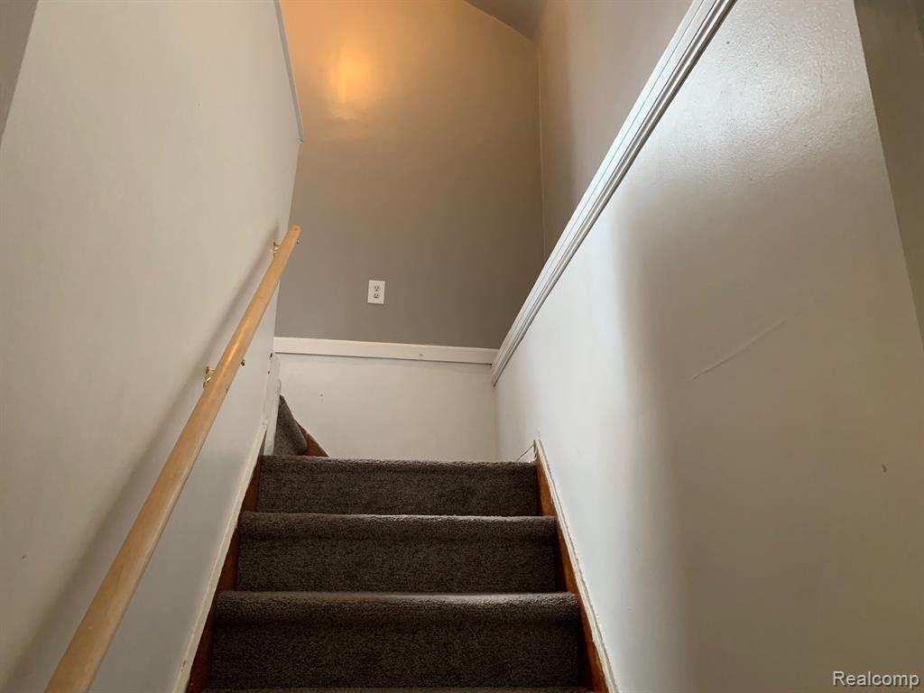 19649 Ryan Road Detroit, MI 48234 - Photo 7 of 13