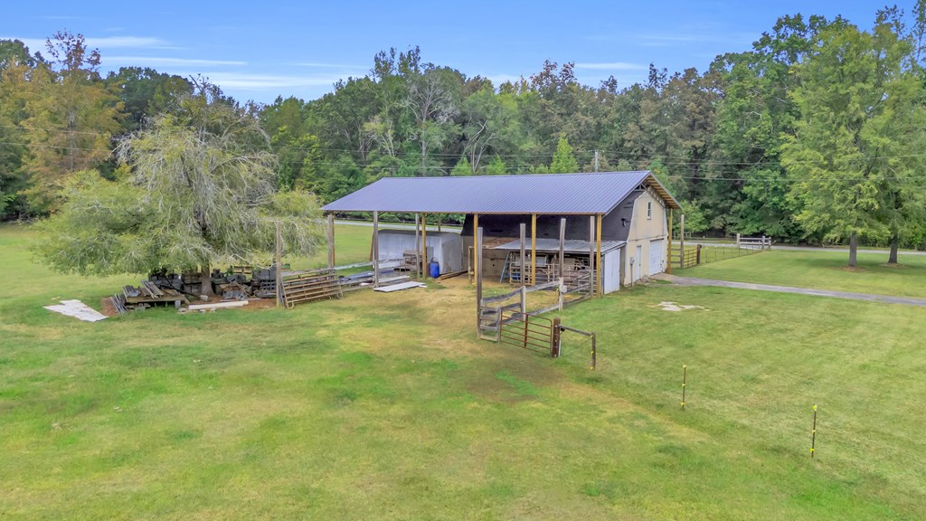 350 Flatwood Farm Road Abbeville, SC 29620 - Photo 5 of 52