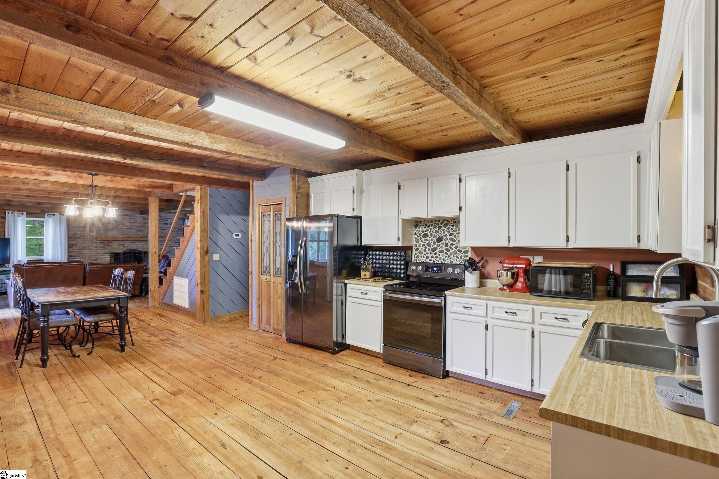 211 Narrow Way Travelers Rest, SC 29690 - Photo 5 of 47