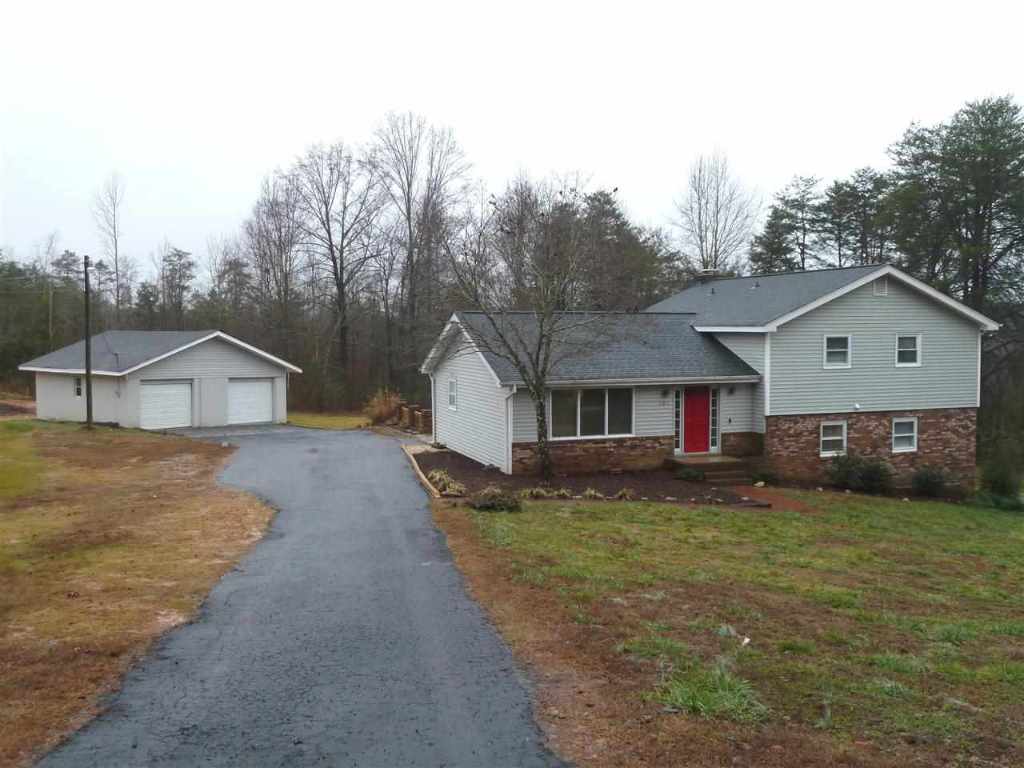 197 Duncan Road Easley, SC 29640 - Photo 1 of 24