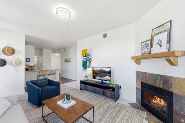 $615,000 | 6749 North 2200th Park West, Unit B 102, Park City, UT 84060