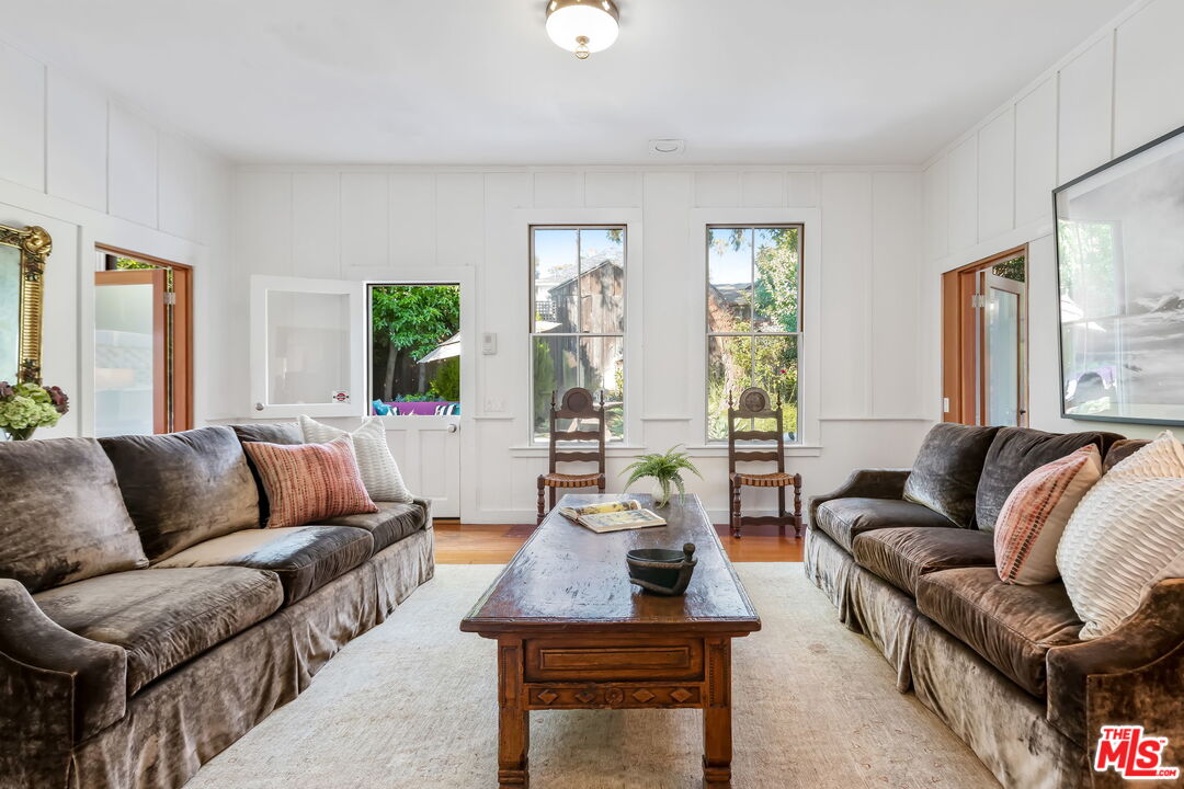 2621 2nd Street Santa Monica, CA 90405 - Photo 25 of 33 a living room with furniture and a large window
