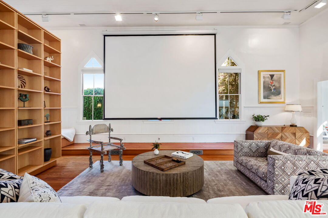 2621 2nd Street Santa Monica, CA 90405 - Photo 7 of 33 a living room with furniture and a window