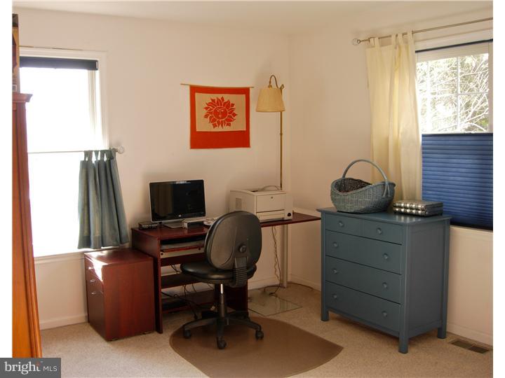 208 Suffolk Road Flourtown, PA 19031 - Photo 16 of 24 Office / Study