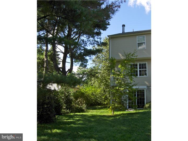 208 Suffolk Road Flourtown, PA 19031 - Photo 20 of 24 Exterior Back
