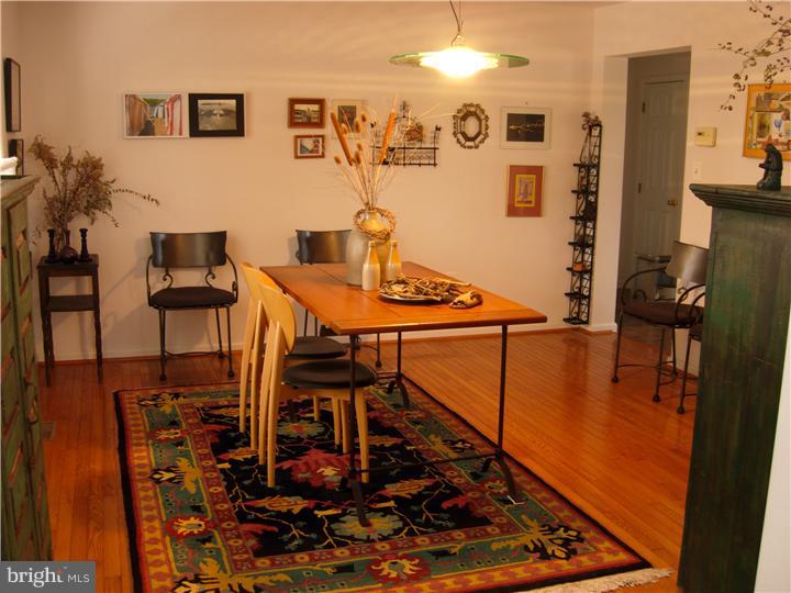 208 Suffolk Road Flourtown, PA 19031 - Photo 3 of 24 Dining Room