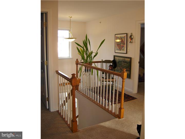 208 Suffolk Road Flourtown, PA 19031 - Photo 9 of 24 Hallway