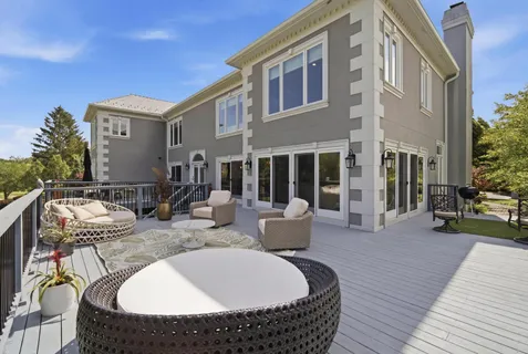 $1,750,000 | 56 Hillburn Lane, North Barrington, IL 60010