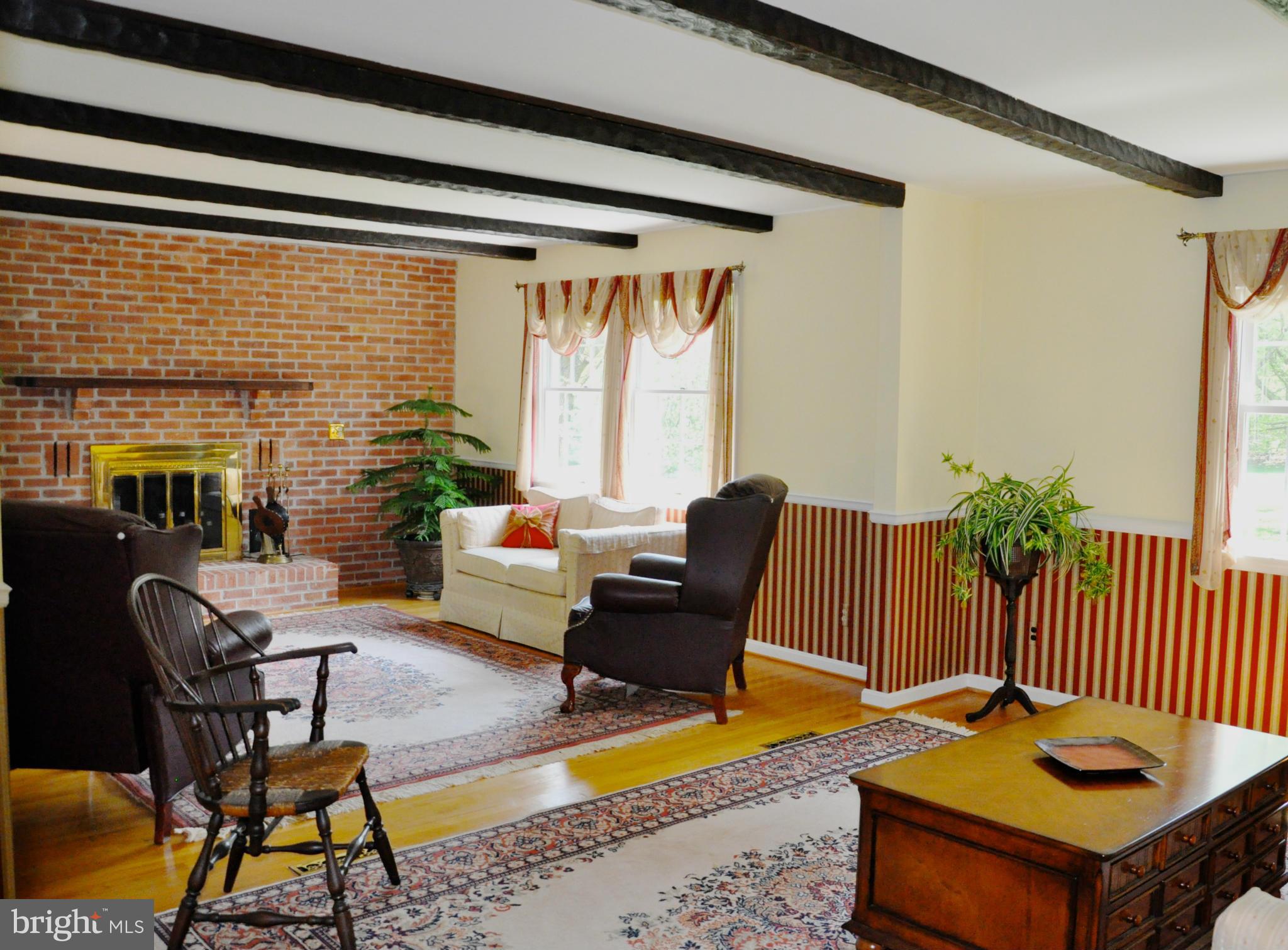 13101 Fork Road Baldwin, MD 21013 - Photo 3 of 30 Family Room