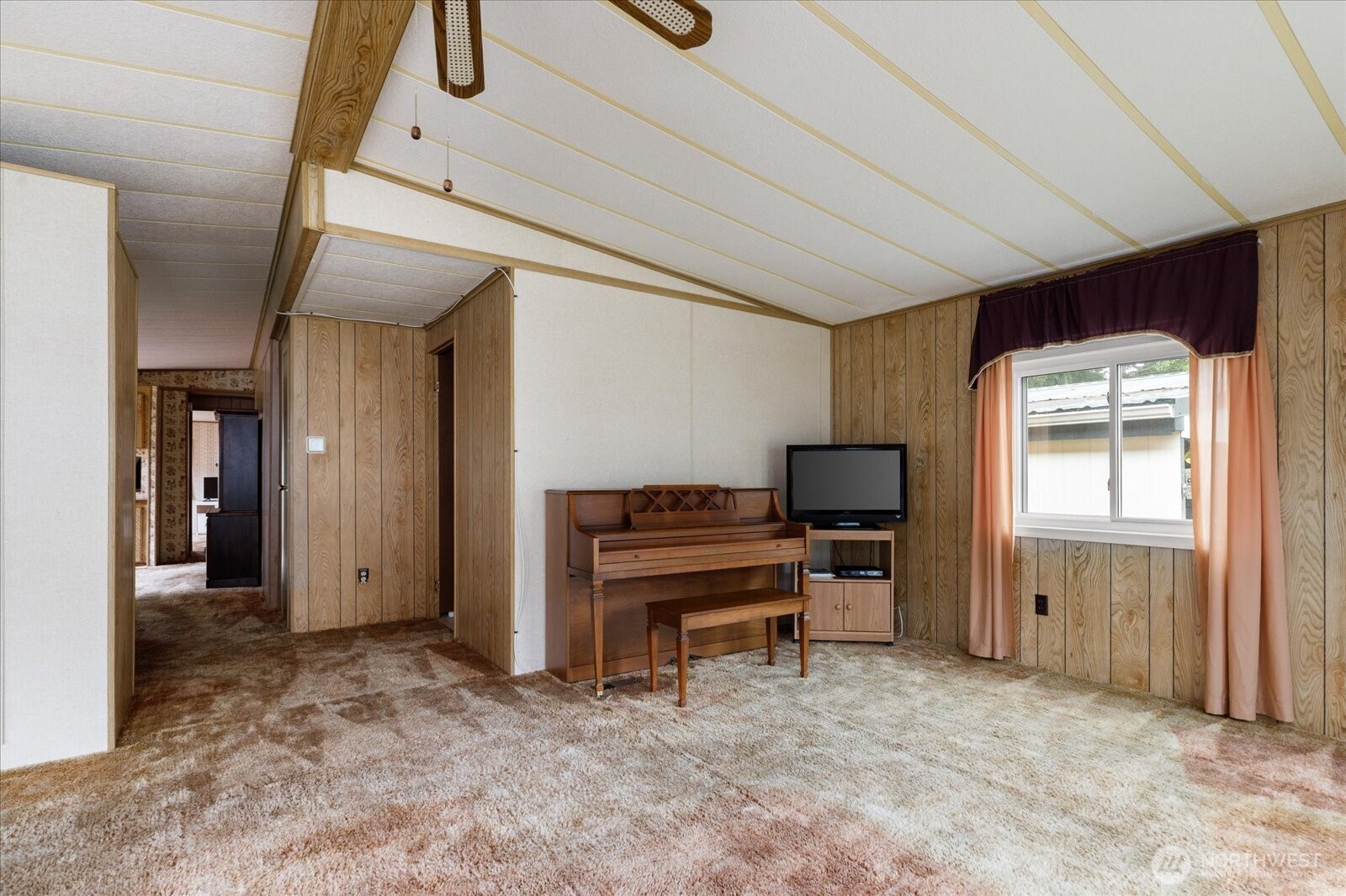 1361 North Goldie Road, Unit 16 Oak Harbor, WA 98277 - Photo 6 of 30