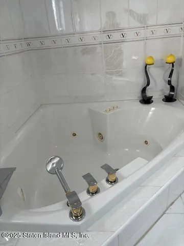 $1,150,000 | 38 Foch Avenue | South Beach