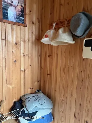 $1,150,000 | 38 Foch Avenue | South Beach