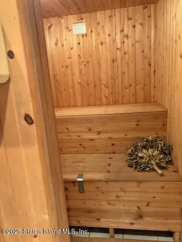 $1,150,000 | 38 Foch Avenue | South Beach