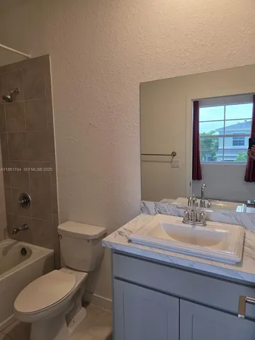 $2,070 | 540 Northeast 5th Street, Florida City, FL 33034