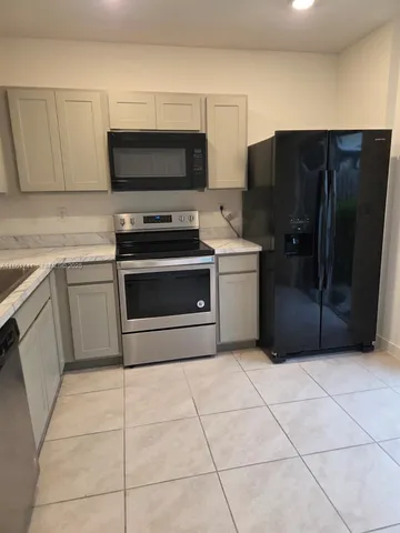$2,070 | 540 Northeast 5th Street, Florida City, FL 33034