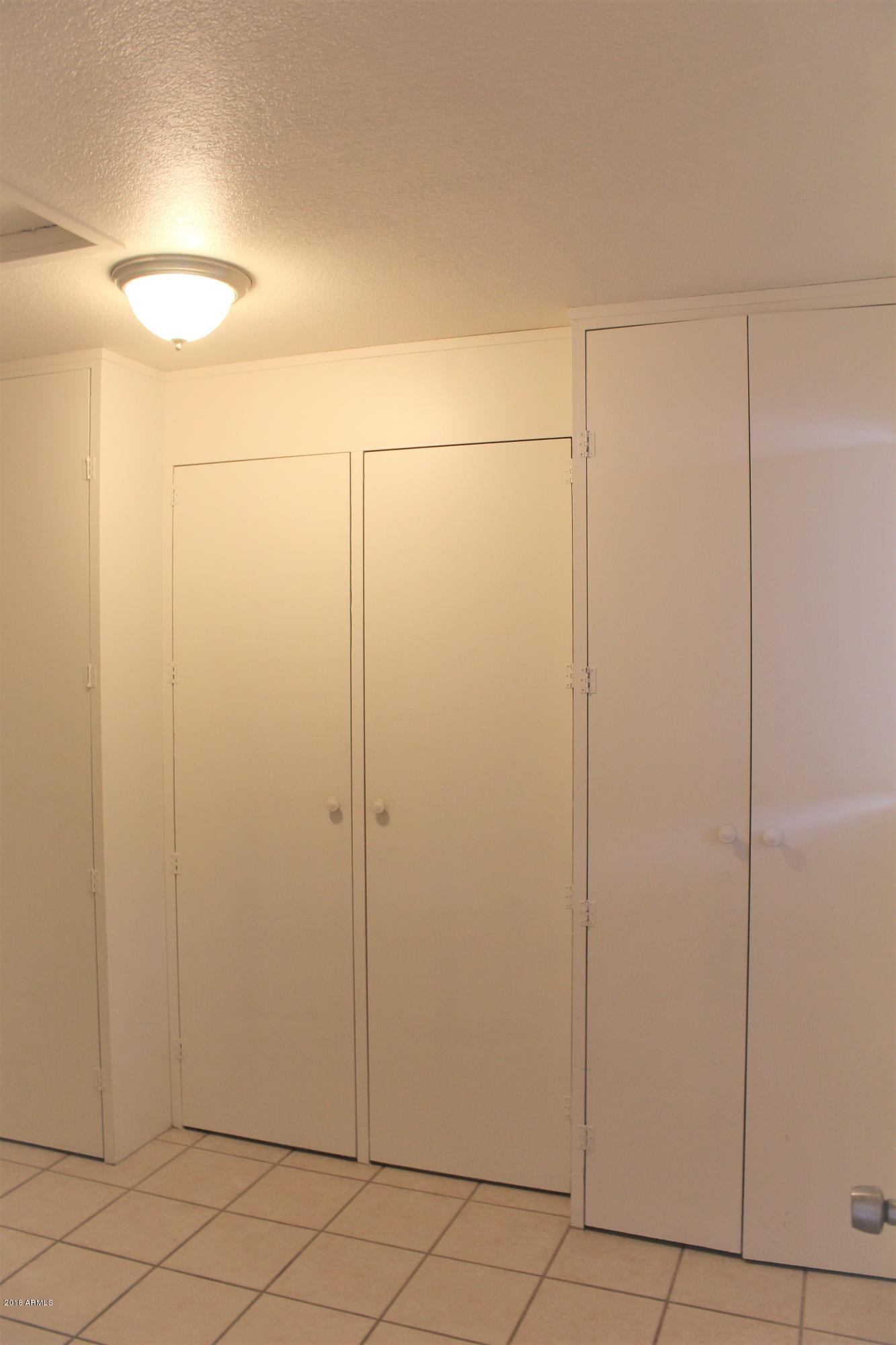 5940 East Spring Road Scottsdale, AZ 85254 - Photo 10 of 23 a bathroom with a shower