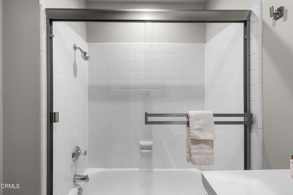 4451 Gateshead Bay Oxnard, CA 93035 - Photo 20 of 41