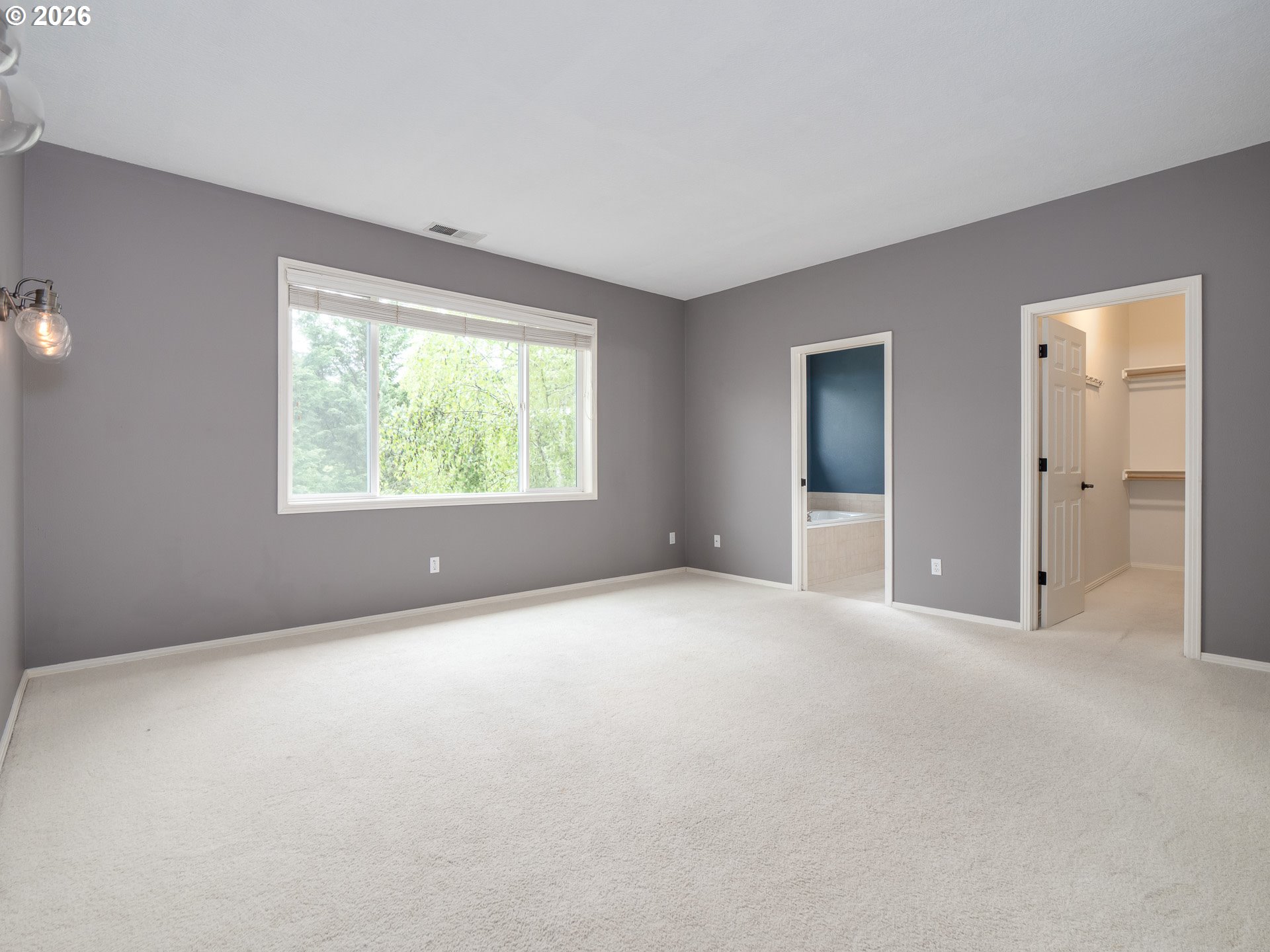 13728 Southwest 130th Place Tigard, OR 97223 - Photo 17 of 48