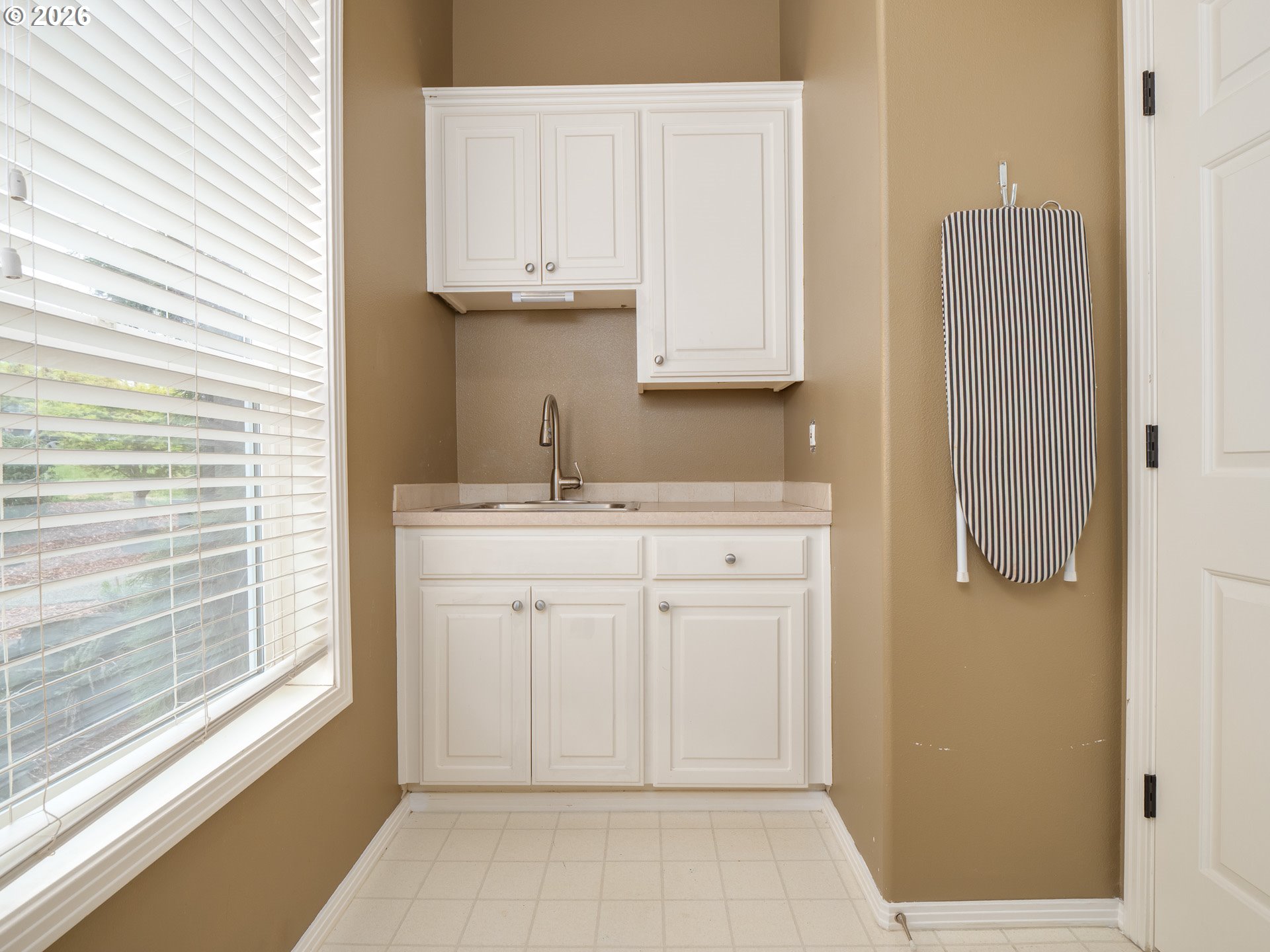 13728 Southwest 130th Place Tigard, OR 97223 - Photo 27 of 48