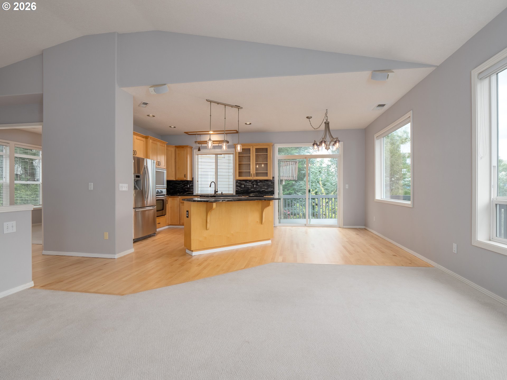 13728 Southwest 130th Place Tigard, OR 97223 - Photo 10 of 48