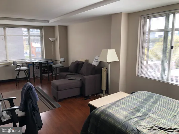 $2,100 | 940 25th Street Northwest, Unit 510S, Washington, DC 20037