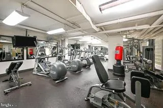 $2,100 | 940 25th Street Northwest, Unit 510S, Washington, DC 20037